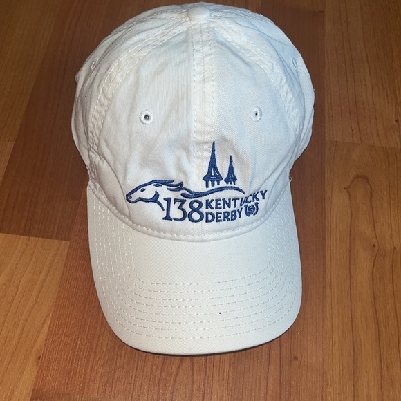KENTUCKY DERBY 138 WINNER STRAPPBACK HAT BY THE GAME Rare 2012 white and blue - Picture 2 of 6